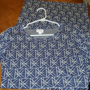Julia Small Lularoe